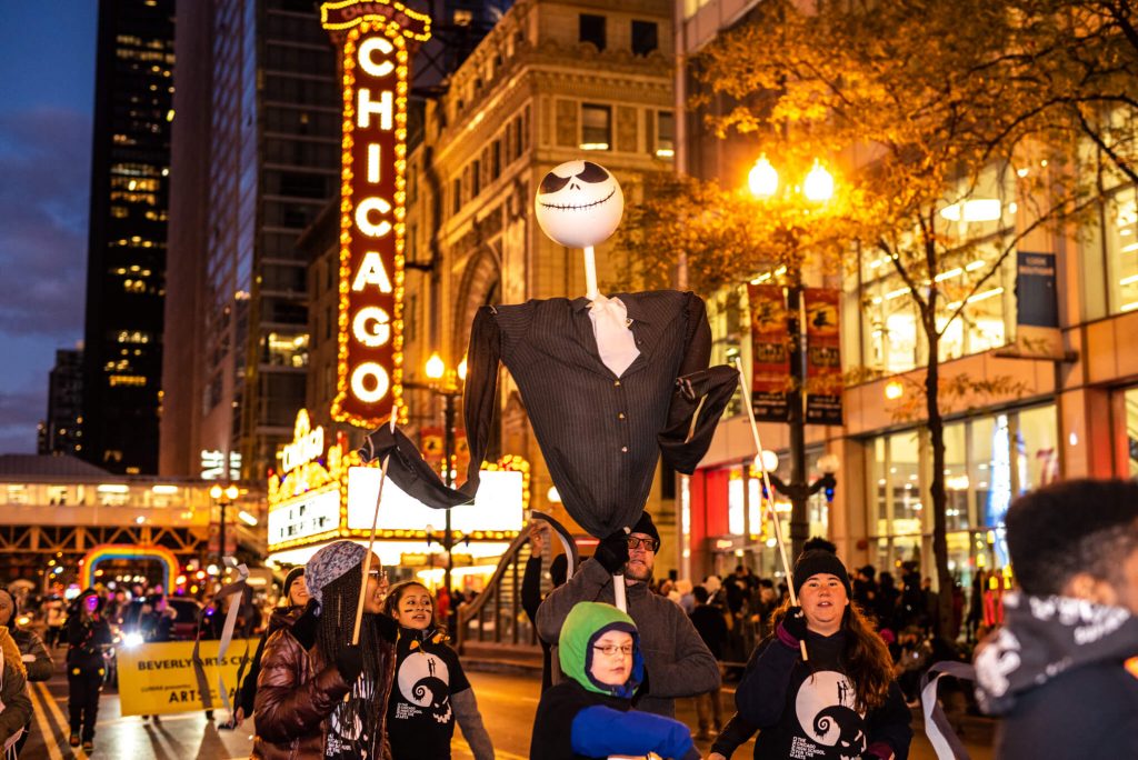 Arts in the Dark Parade by Neal O'Bryan (5) Vou pra Chicago